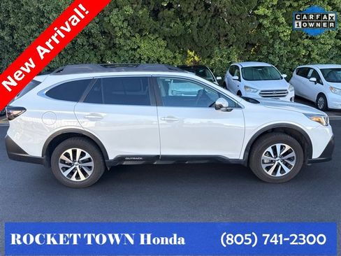Used 2020 Subaru Outback Premium image 14