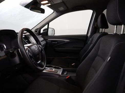 Used 2021 Honda Ridgeline Sport image 9