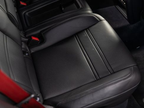 Used 2025 Porsche Cayenne S image 36