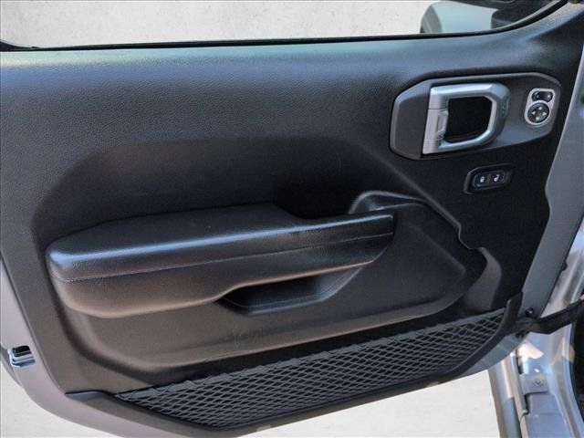Used 2020 Jeep Wrangler Unlimited Rubicon AWD/4WD image 11