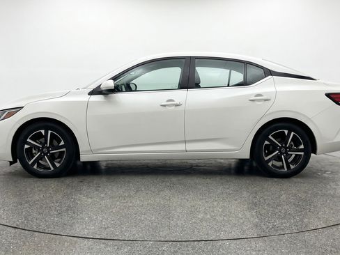 Used 2025 Nissan Sentra SV FWD image 3