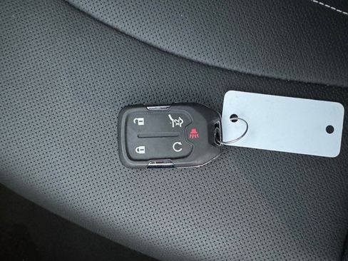 Used 2024 GMC Terrain Denali AWD/4WD image 15