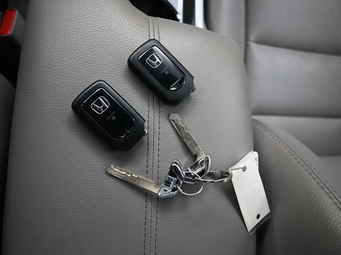 Used 2016 Honda Accord EX-L image 13