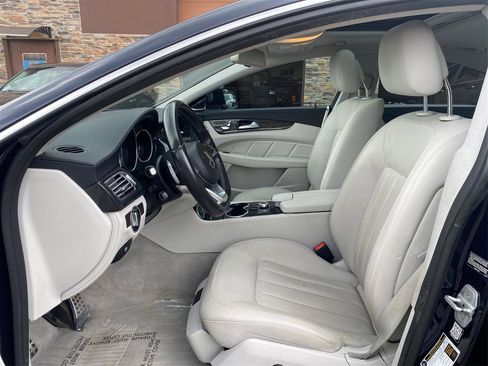 Used 2015 Mercedes-Benz CLS 400 4MATIC w/ Premium 2 Package image 9