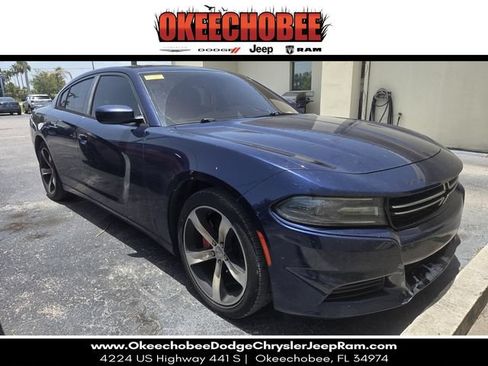 Used 2015 Dodge Charger SE w/ Sport Appearance Group RWD image 1