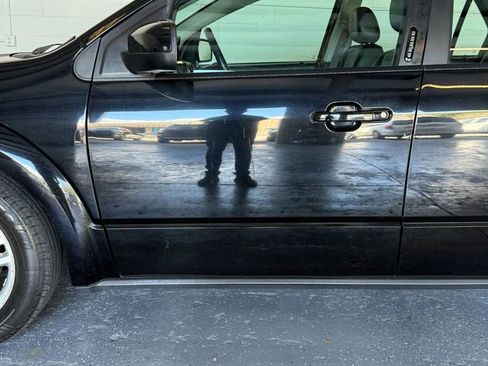 Used 2006 Ford Freestyle Limited image 7