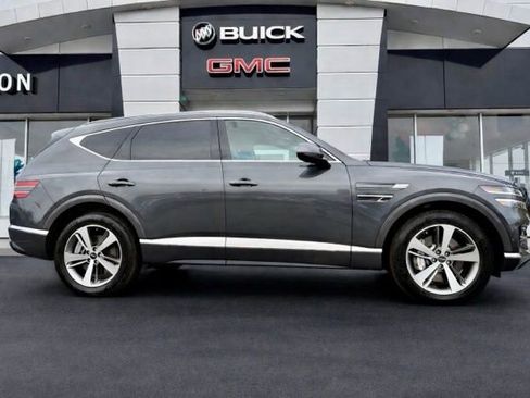 Used 2023 Genesis GV80 2.5T w/ Prestige 20" Package image 2