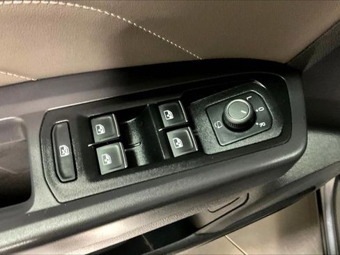 Used 2021 Volkswagen Atlas SEL Premium image 41