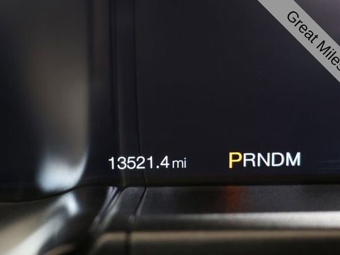 Used 2022 Ford Mustang Shelby GT500 w/ Carbon Fiber Track Pack image 9