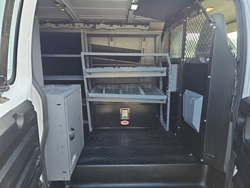 Used 2019 Chevrolet Express 2500 w/ Driver Convenience Package image 16