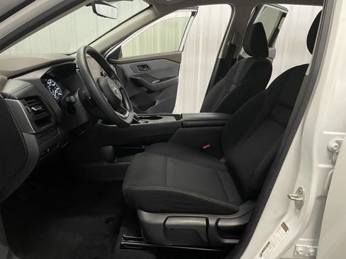 Used 2023 Nissan Rogue S FWD image 31