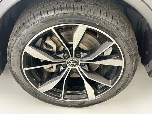 Used 2023 Volkswagen Tiguan SEL R-Line AWD/4WD image 37