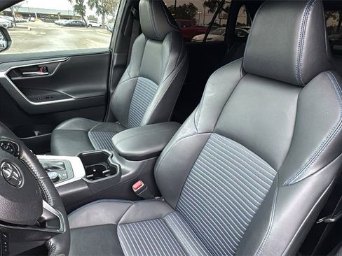 Used 2022 Toyota RAV4 XSE image 19