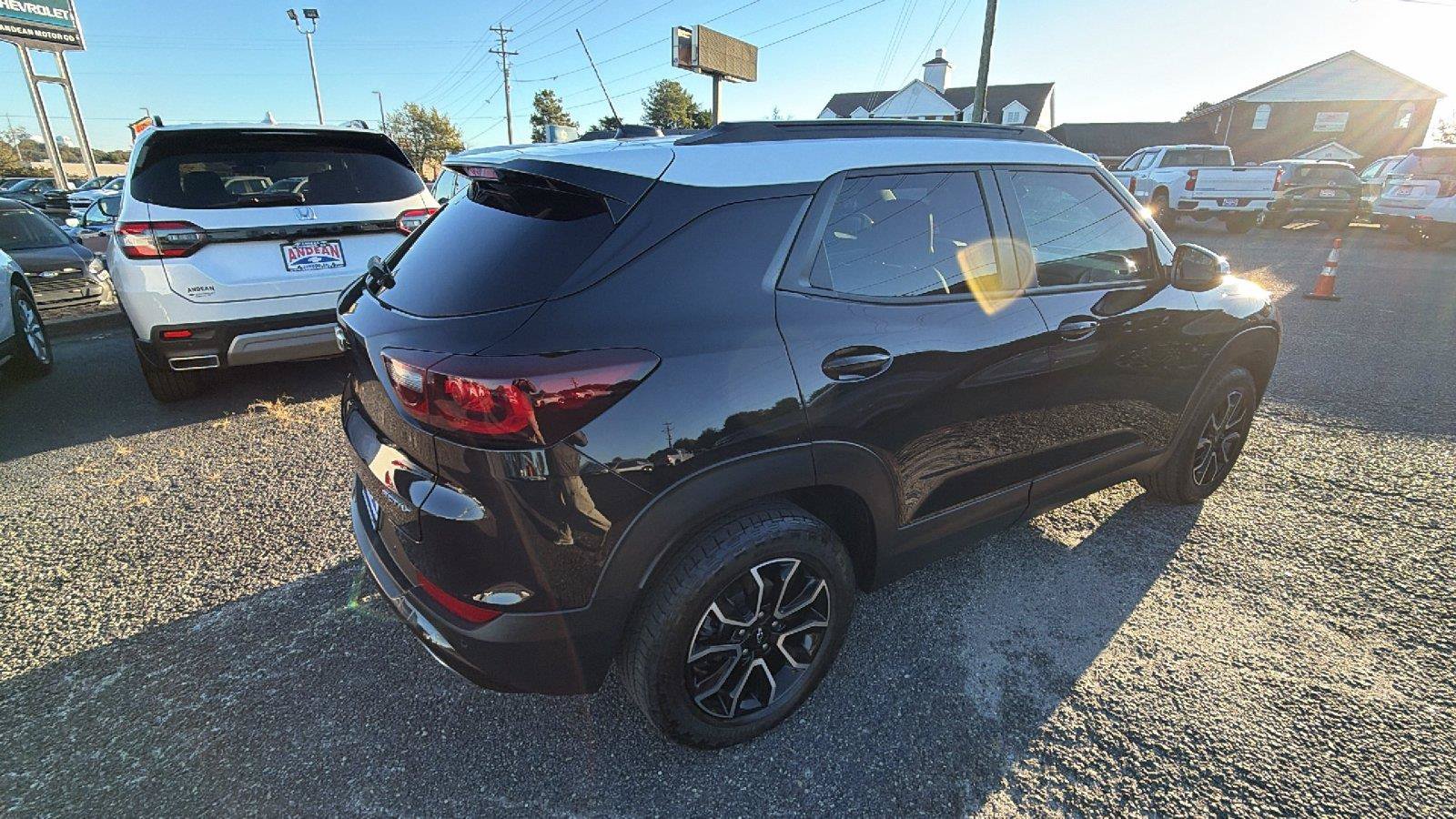 Used 2024 Chevrolet TrailBlazer ACTIV w/ Driver Confidence Package FWD image 8