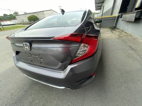 Used 2020 Honda Civic EX image 4