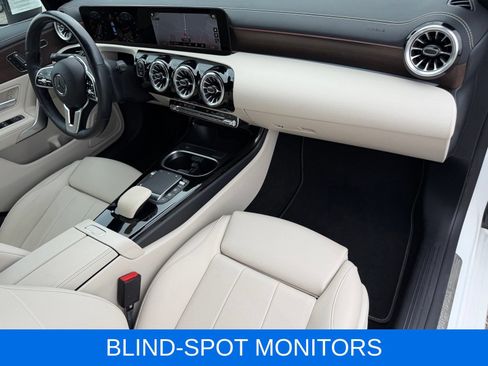 Used 2023 Mercedes-Benz CLA 250 4MATIC image 22