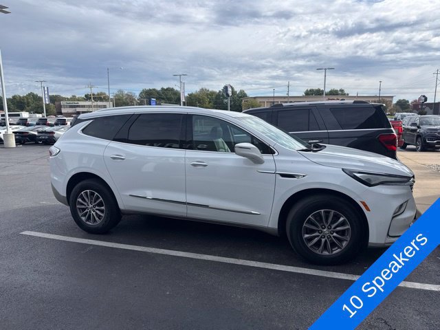 Used 2024 Buick Enclave Premium AWD/4WD image 4