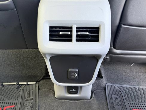 Used 2019 GMC Terrain SLT w/ Preferred Package FWD image 21