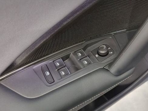 New 2026 Volkswagen Tiguan SE AWD/4WD image 12