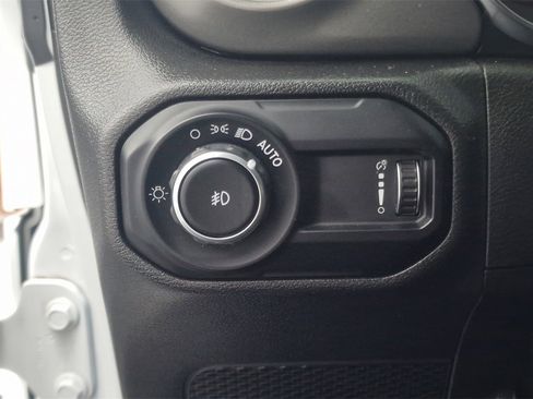 Used 2023 Jeep Wrangler Sport image 21