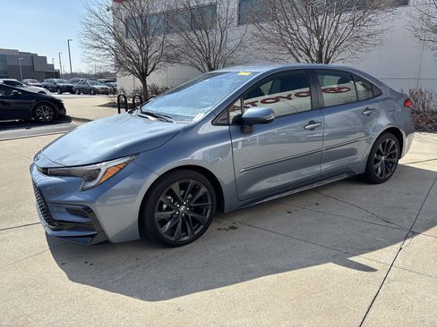 Used 2025 Toyota Corolla SE image 5
