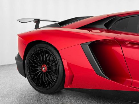 Used 2016 Lamborghini Aventador LP 750-4 Superveloce image 35