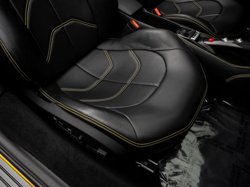 Used 2017 Ferrari 488 Spider RWD image 36