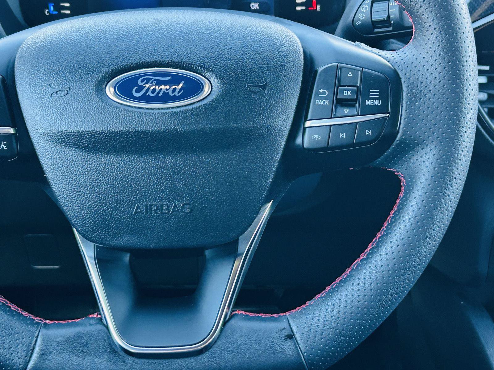 Used 2023 Ford Escape ST-Line w/ Equipment Group 301A FWD image 16