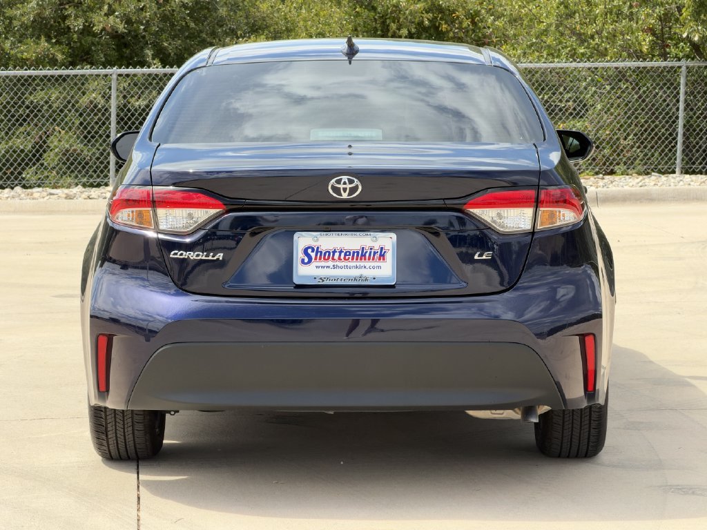 Used 2026 Toyota Corolla LE FWD image 5