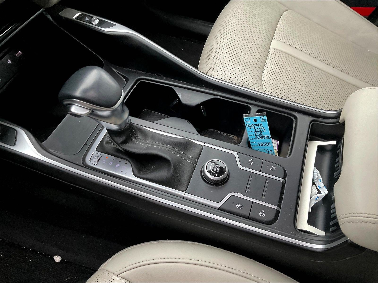 Used 2023 Kia Sorento S w/ Panoramic Sunroof Package FWD image 18