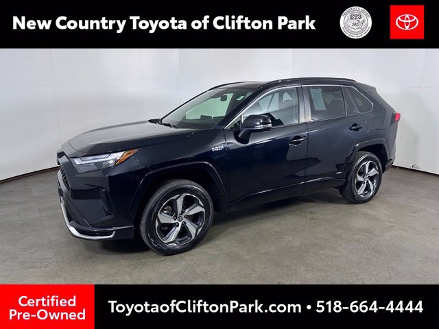 Used 2024 Toyota RAV4 SE AWD/4WD image 3