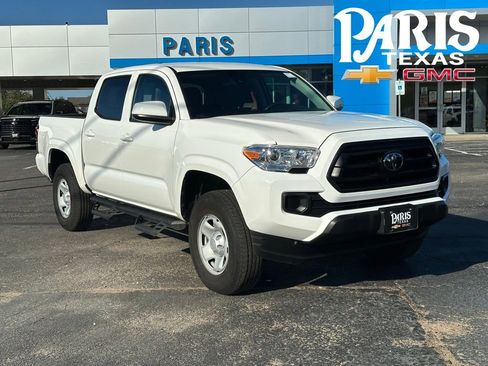Used 2022 Toyota Tacoma SR image 1