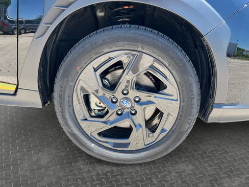 Certified 2025 Subaru Crosstrek 2.5i Sport AWD/4WD image 17