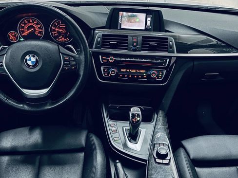 Used 2017 BMW 330i xDrive Sedan AWD/4WD image 25