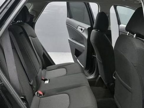 Used 2023 Kia Sportage LX AWD/4WD image 16
