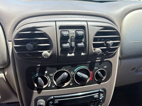 Used 2002 Chrysler PT Cruiser Limited FWD image 15
