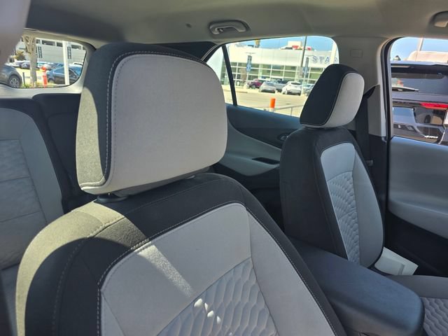 Used 2021 Chevrolet Equinox LS FWD image 14