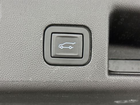 Used 2024 Chevrolet Equinox LT AWD/4WD image 31