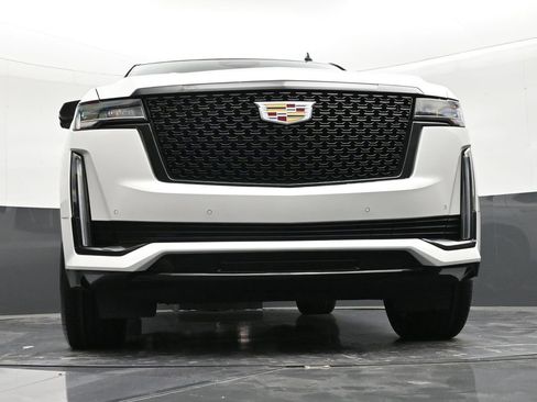 Certified 2023 Cadillac Escalade Premium Luxury image 28