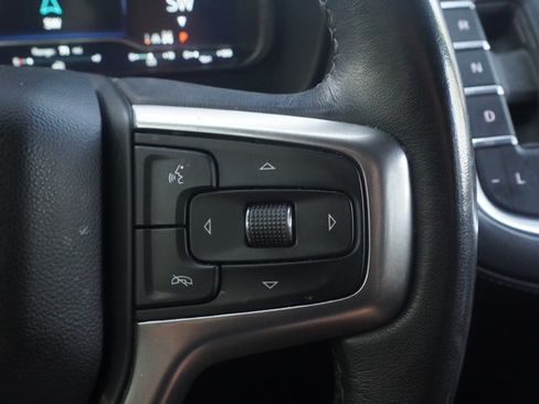 Used 2022 Chevrolet Suburban Z71 w/ Z71 Off-Road Package AWD/4WD image 13