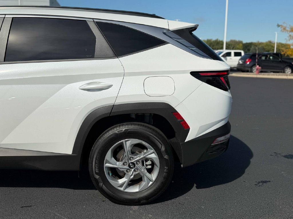 Used 2022 Hyundai Tucson SEL w/ Cargo Package AWD/4WD image 13