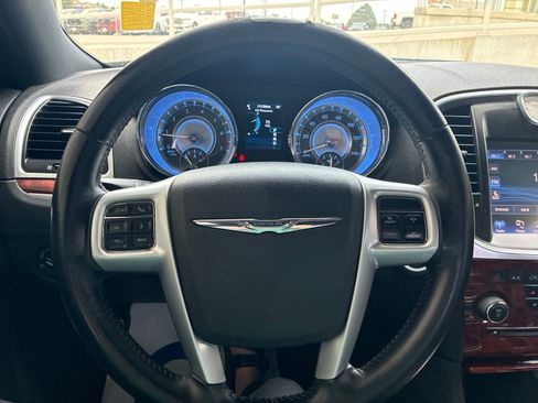 Used 2014 Chrysler 300 RWD image 24