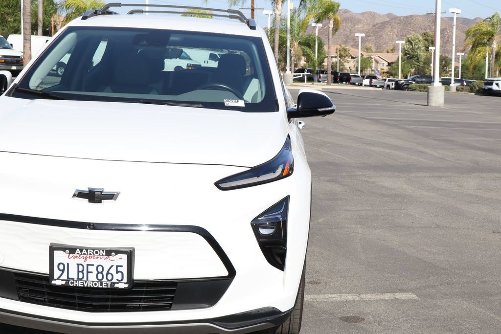 Used 2023 Chevrolet Bolt EUV Premier w/ Super Cruise Package FWD image 8