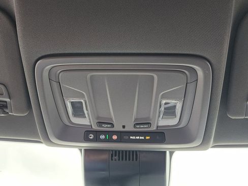 New 2026 GMC Sierra 1500 Elevation image 33