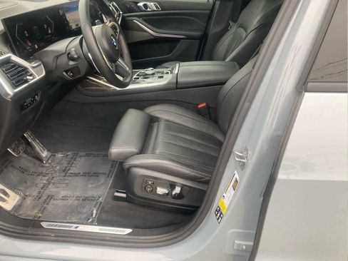 Used 2023 BMW X7 M60i w/ Executive Package image 18