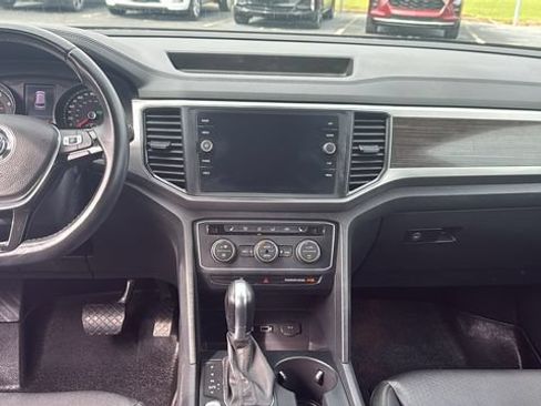 Used 2019 Volkswagen Atlas SE FWD image 28