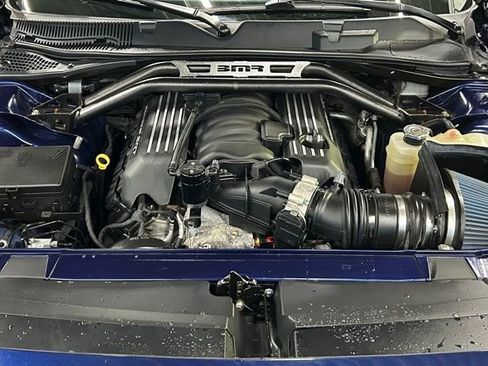 Used 2017 Dodge Challenger R/T Scat Pack w/ Leather Interior Group image 38