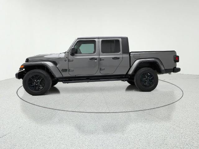 Used 2022 Jeep Gladiator Sport AWD/4WD image 4