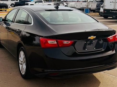 Used 2018 Chevrolet Malibu LT image 4