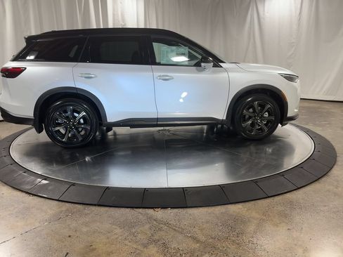 Certified 2026 INFINITI QX60 Autograph w/ Dark Cargo Package AWD/4WD image 13